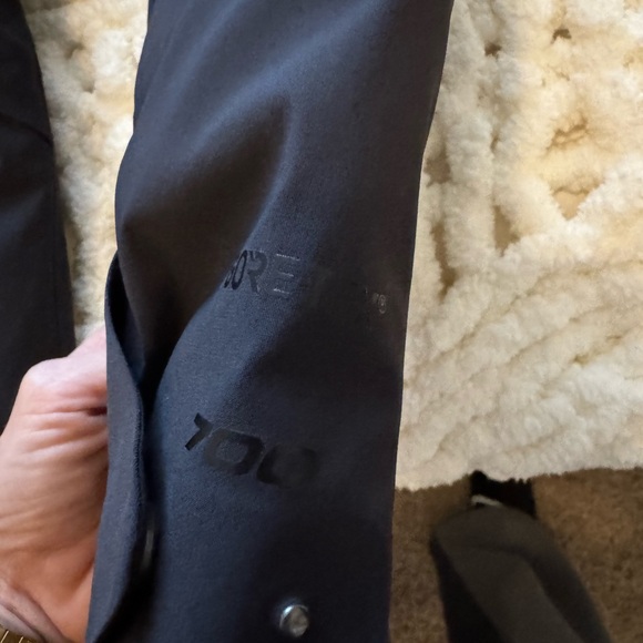 The North Face Women's Black Ski Jacket - Picture 5 of 14